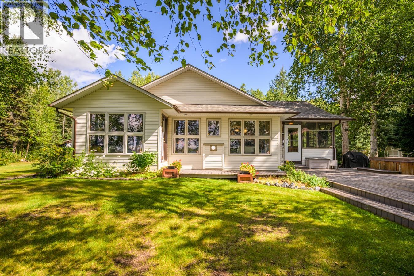 18045 WOODS ROAD, Prince George, British Columbia