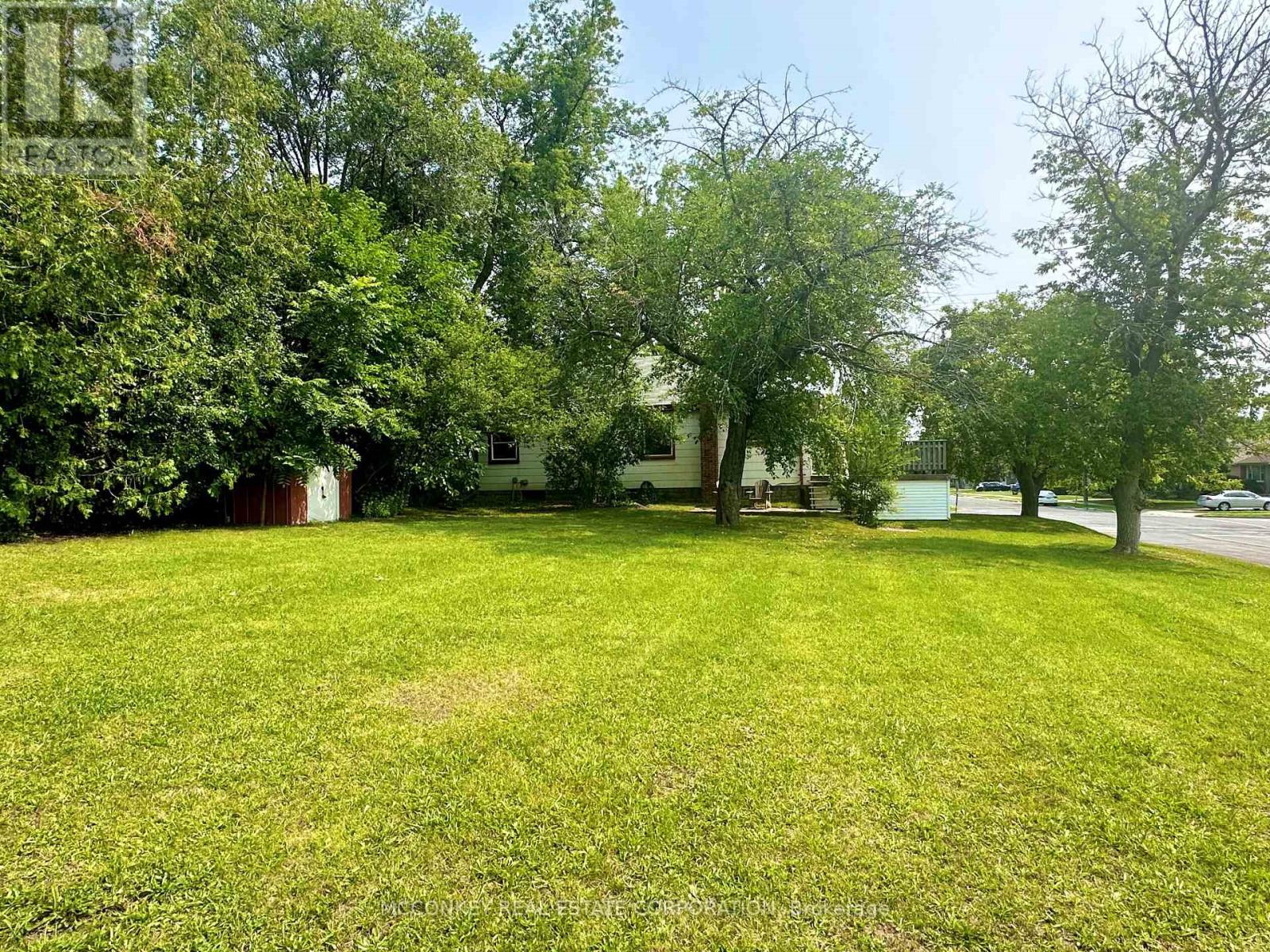 1033 Western Avenue, Peterborough, Ontario  K9J 5W5 - Photo 6 - X12382208