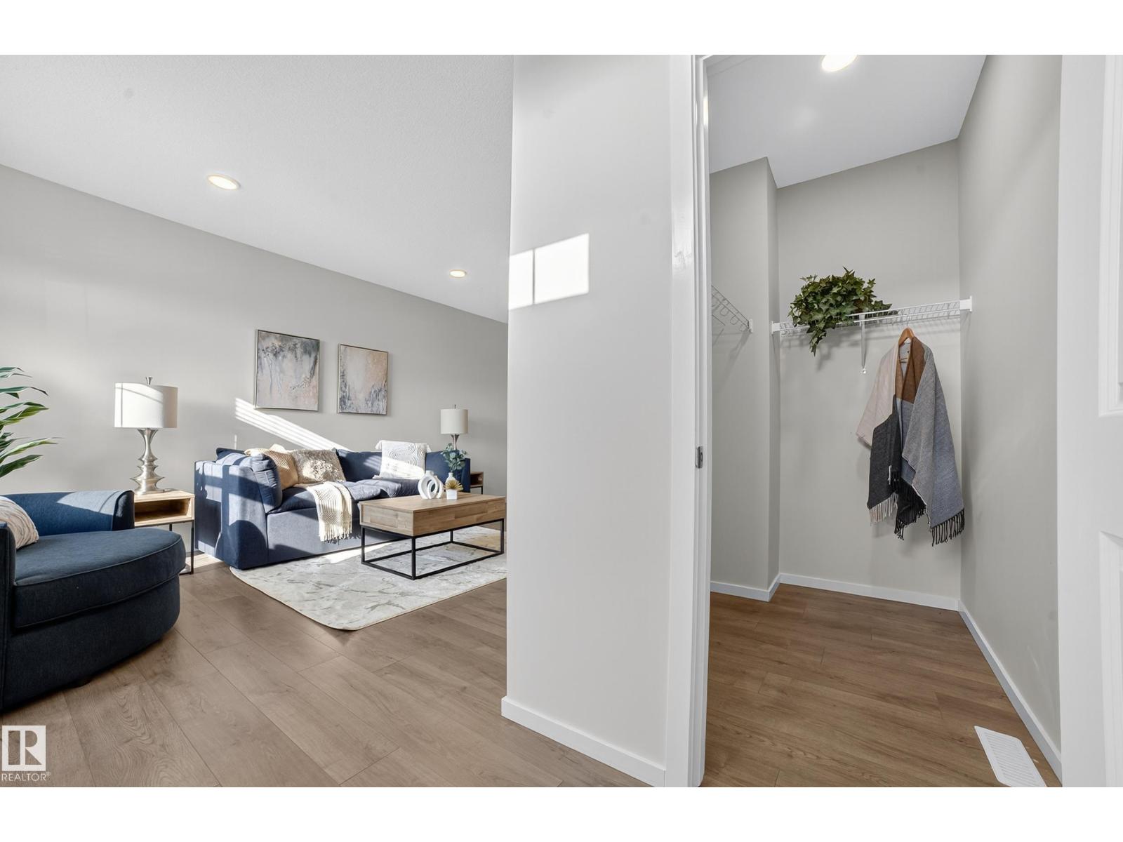 2047 Maple Rd Nw, Edmonton, Alberta  T6T 2T1 - Photo 6 - E4456137