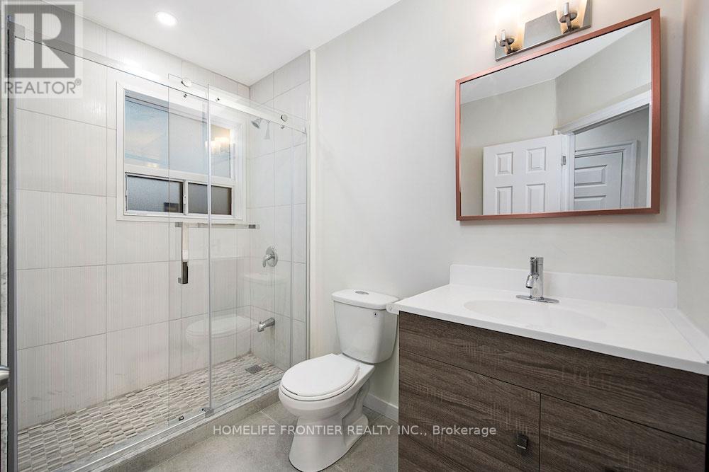 46 Cowan Avenue, Toronto, Ontario  M6K 2N4 - Photo 32 - W12382125