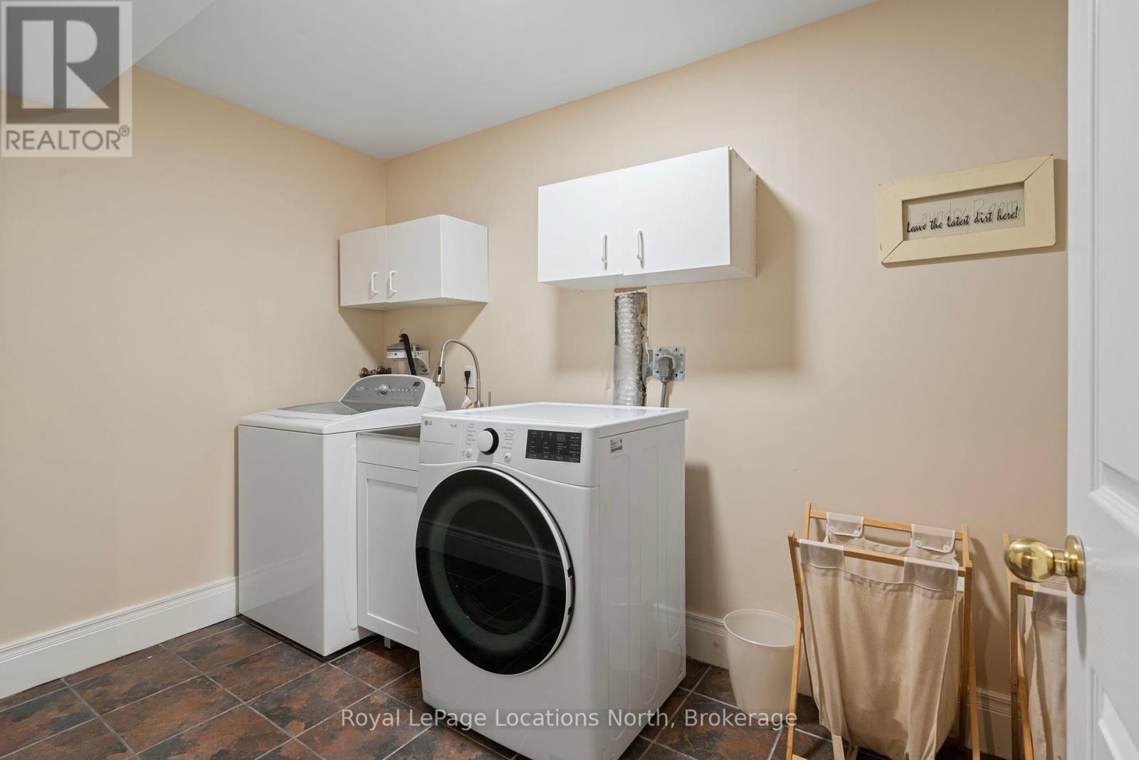 60 Lockhart Road, Collingwood, Ontario  L9Y 2L3 - Photo 26 - S12382318