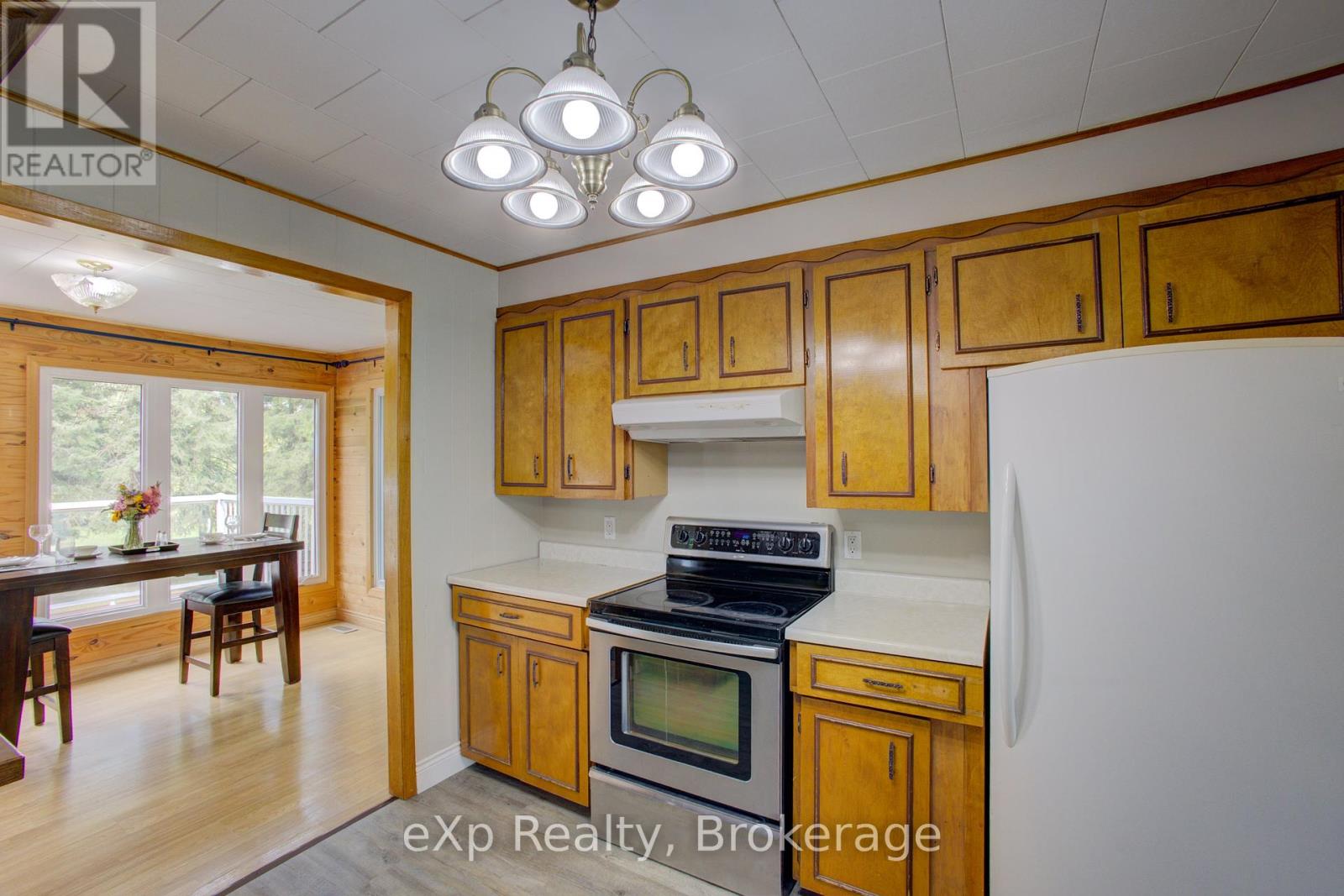 2033 Mill Street, Howick, Ontario N0G 1X0 - Photo 12 - X12382289