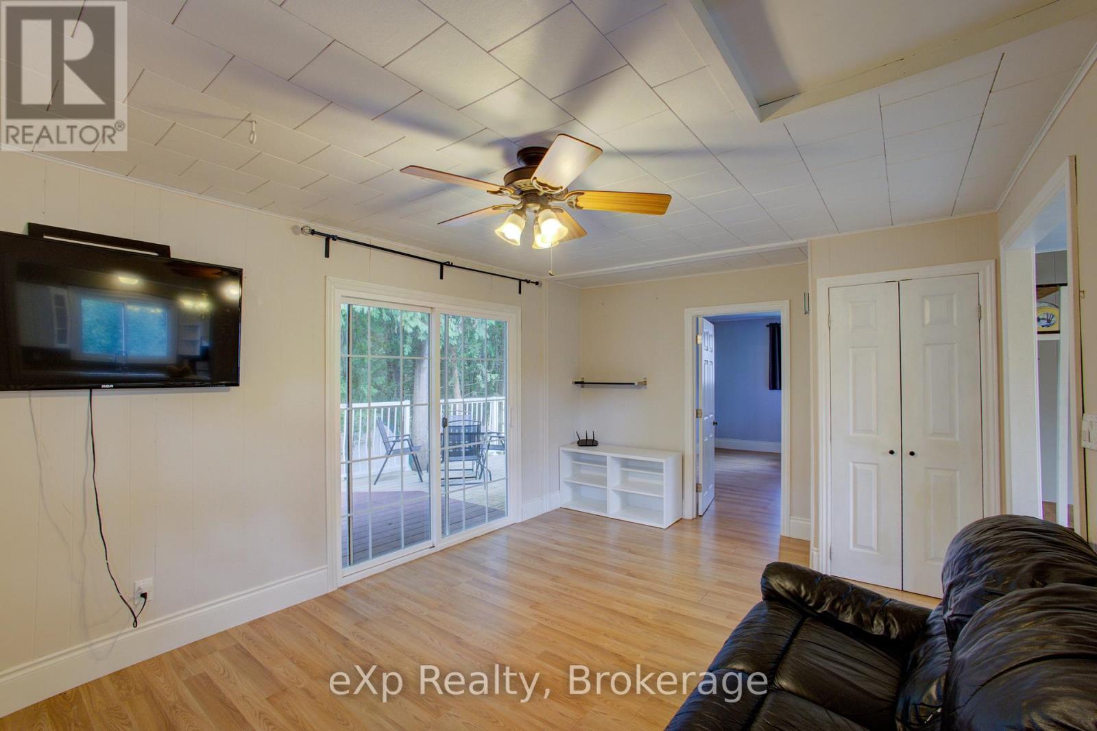 2033 Mill Street, Howick, Ontario N0G 1X0 - Photo 32 - X12382289