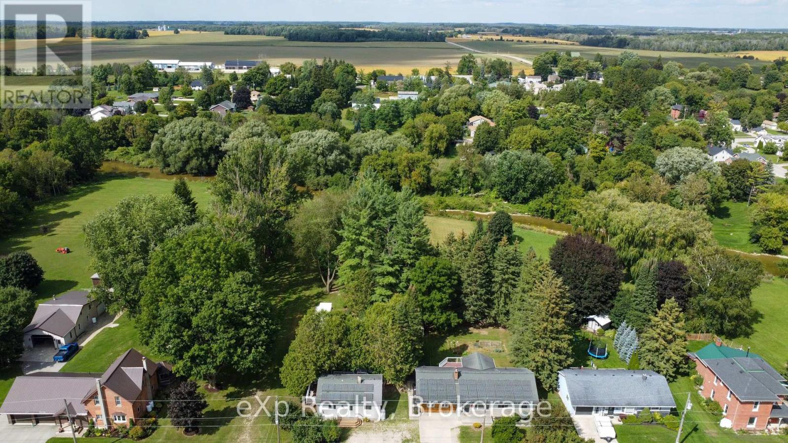 2033 Mill Street, Howick, Ontario N0G 1X0 - Photo 46 - X12382289