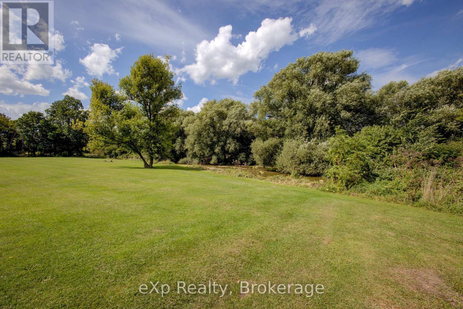 2033 Mill Street, Howick, Ontario N0G 1X0 - Photo 42 - X12382289