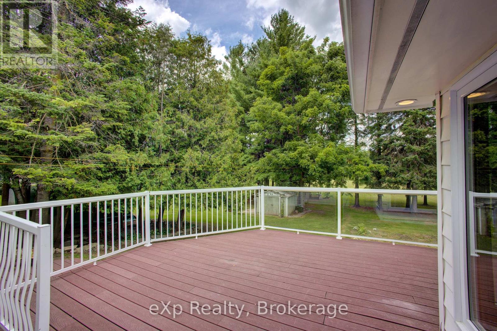 2033 Mill Street, Howick, Ontario N0G 1X0 - Photo 31 - X12382289