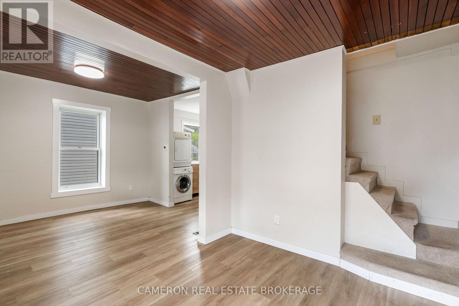 37 Cartier Avenue, Cornwall, Ontario  K6J 4B3 - Photo 13 - X12382209