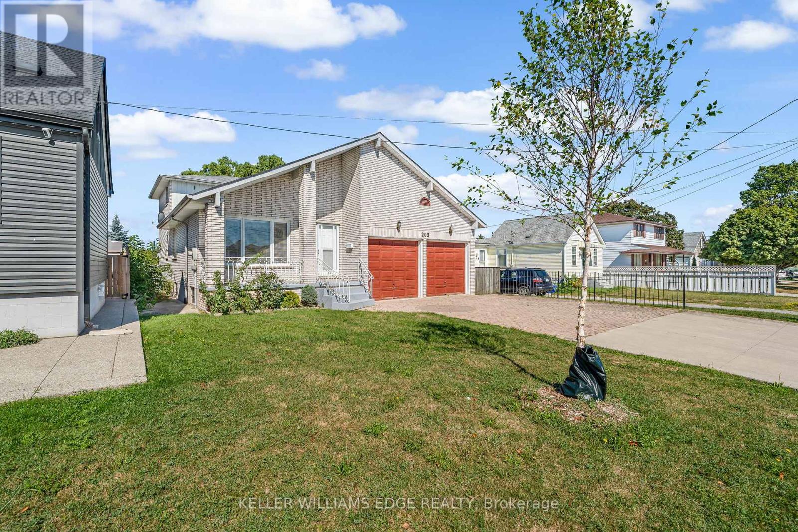 203 Margaret Avenue, Hamilton, Ontario  L8E 2H9 - Photo 2 - X12382103