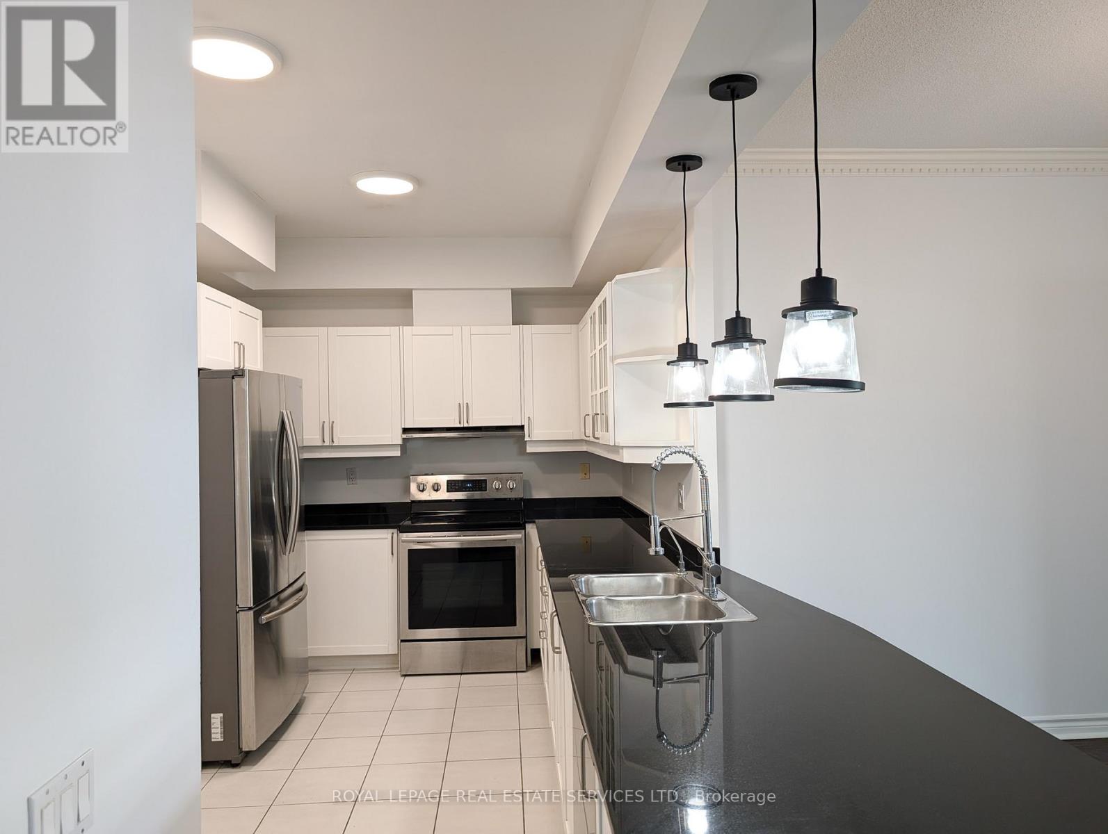 811 - 18 William Carson Crescent, Toronto, Ontario  M2P 2G6 - Photo 9 - C12382258