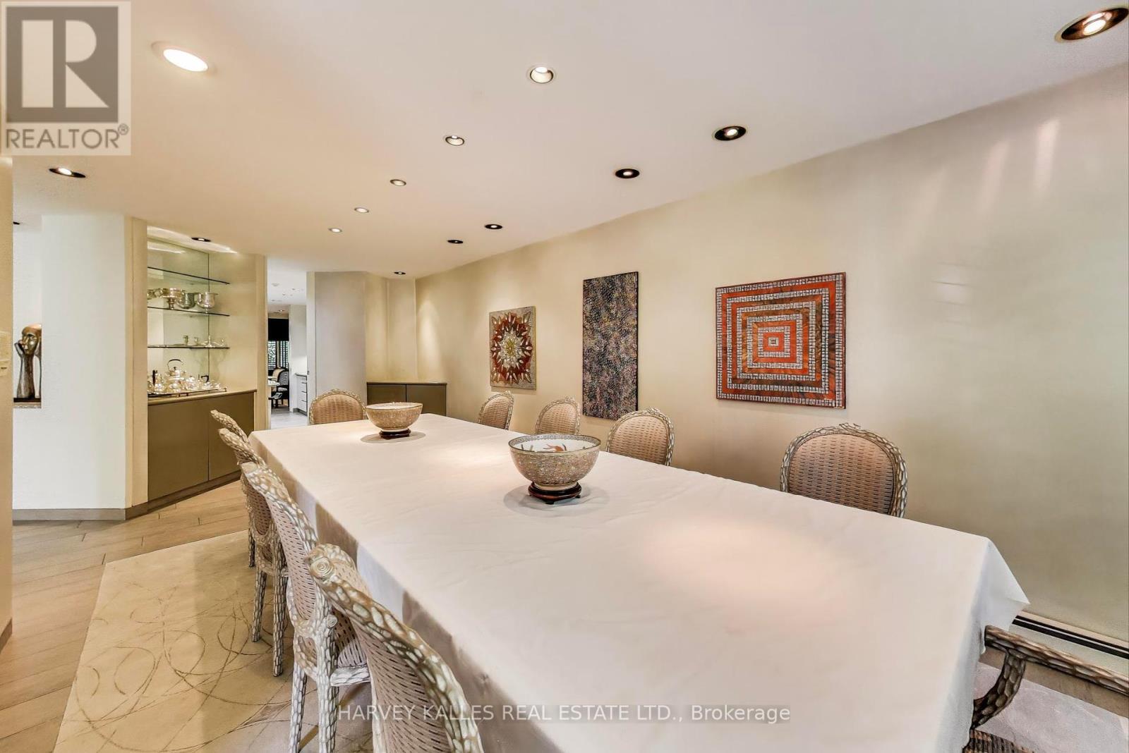 103 Vesta Drive, Toronto, Ontario  M5P 2Z8 - Photo 12 - C12382299