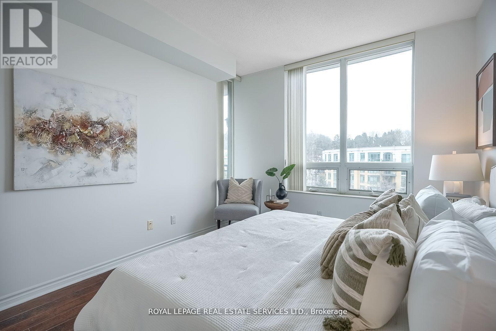 811 - 18 William Carson Crescent, Toronto, Ontario  M2P 2G6 - Photo 16 - C12382258