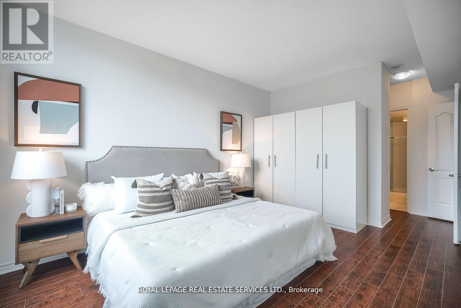 811 - 18 William Carson Crescent, Toronto, Ontario  M2P 2G6 - Photo 17 - C12382258
