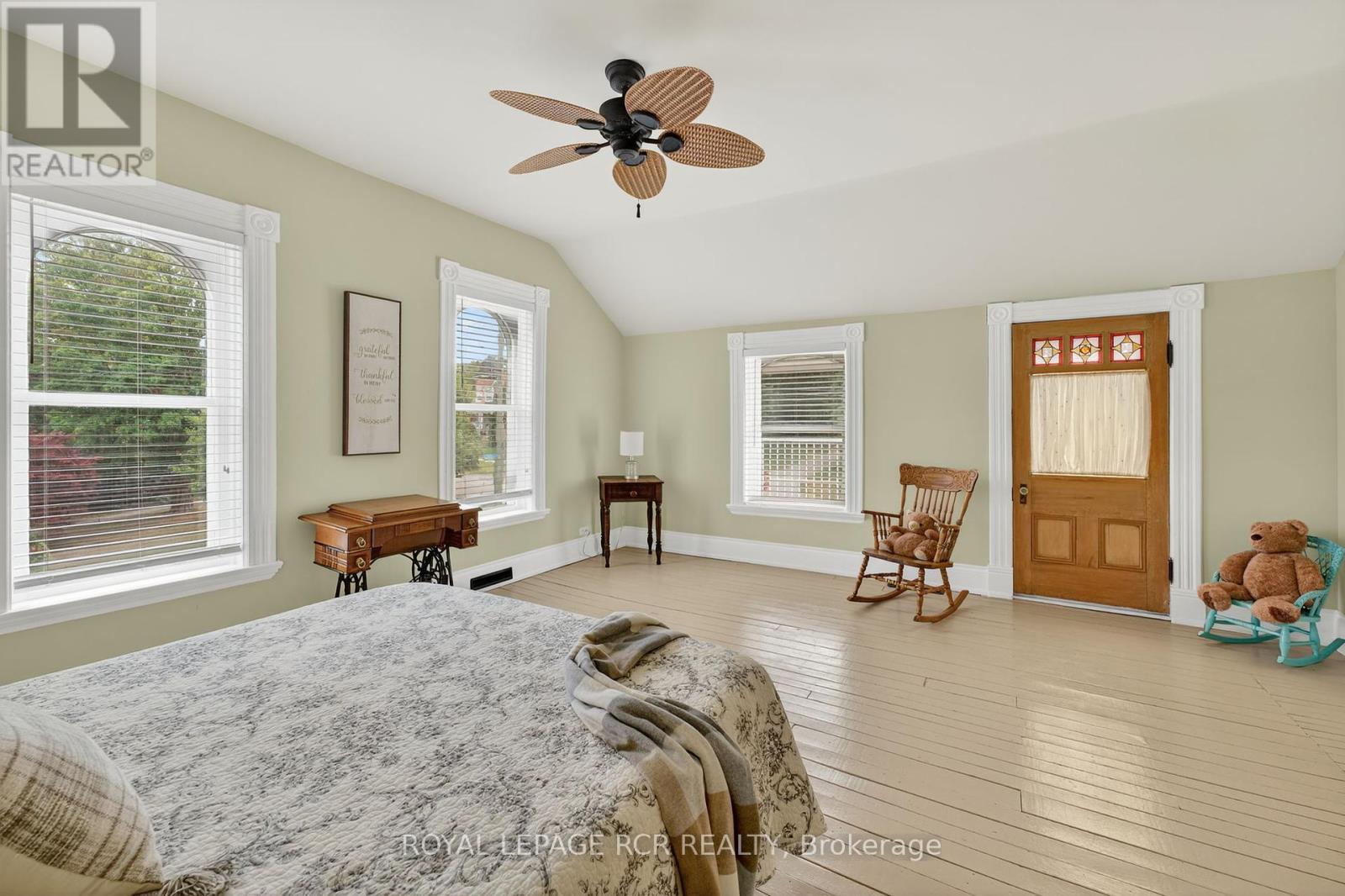 36 Main Street, East Gwillimbury, Ontario  L0G 1M0 - Photo 31 - N12382281