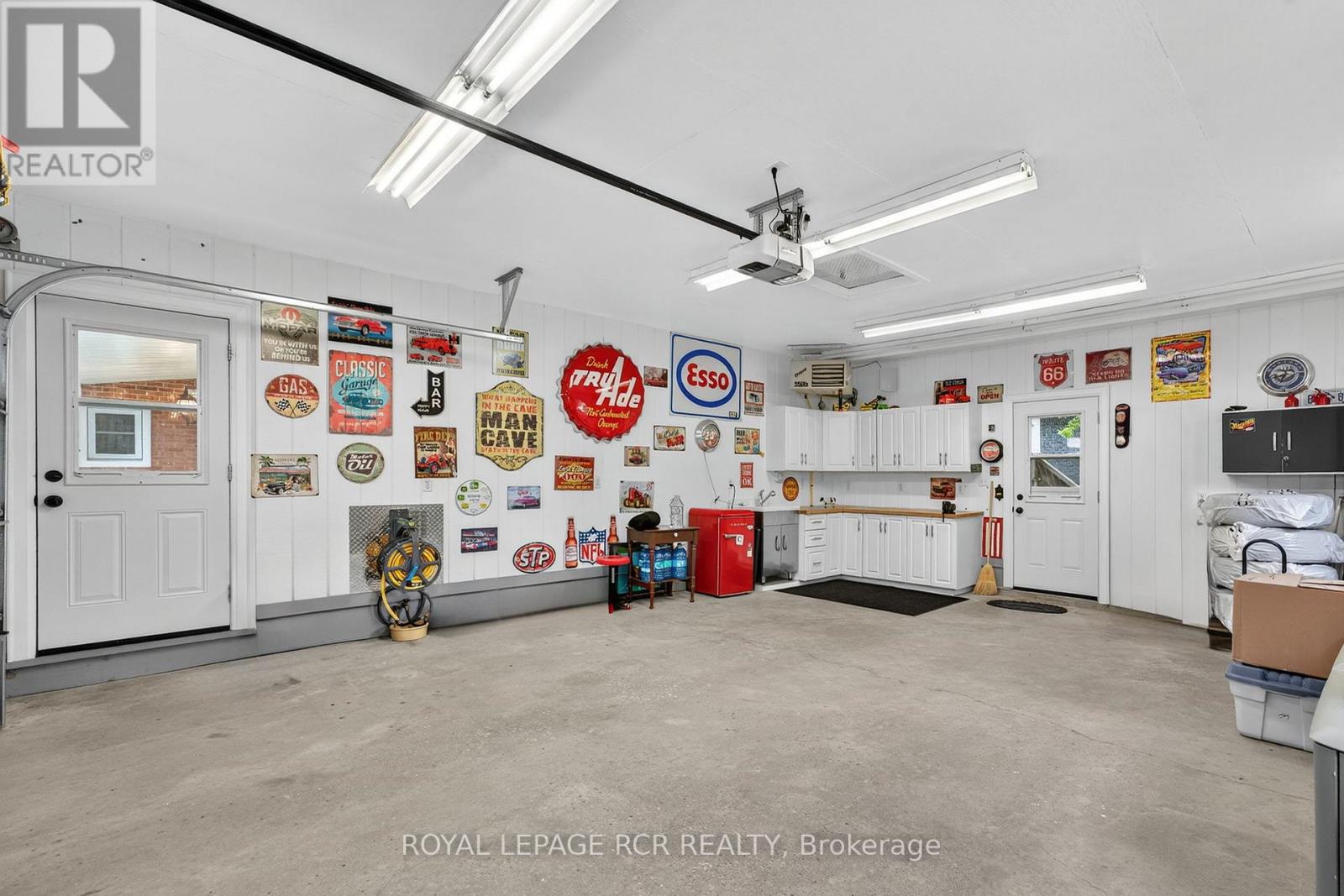 36 Main Street, East Gwillimbury, Ontario  L0G 1M0 - Photo 37 - N12382281
