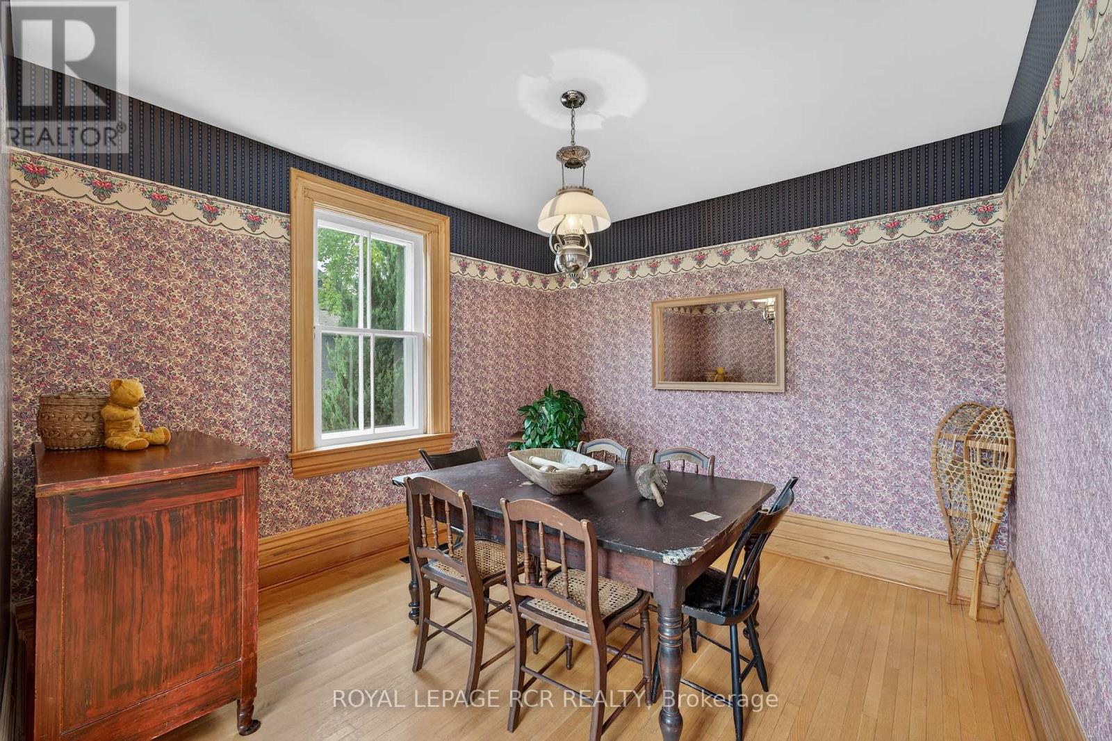 36 Main Street, East Gwillimbury, Ontario  L0G 1M0 - Photo 9 - N12382281