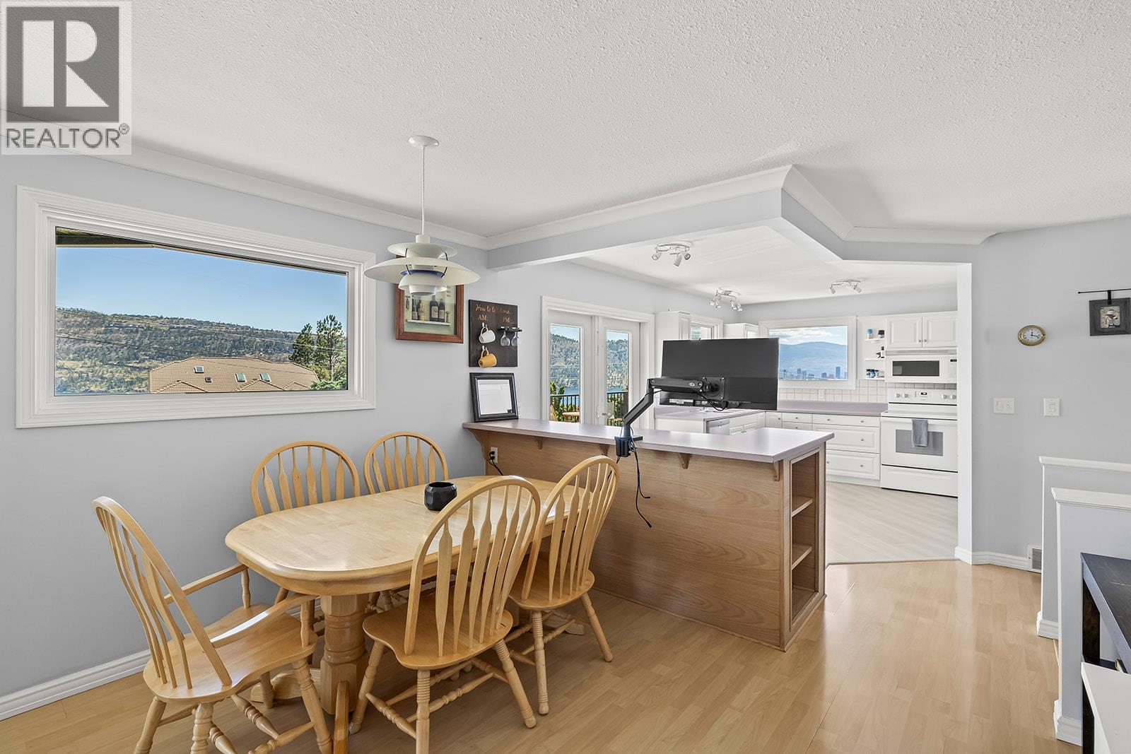 145 Heldon Court Kelowna Photo 16