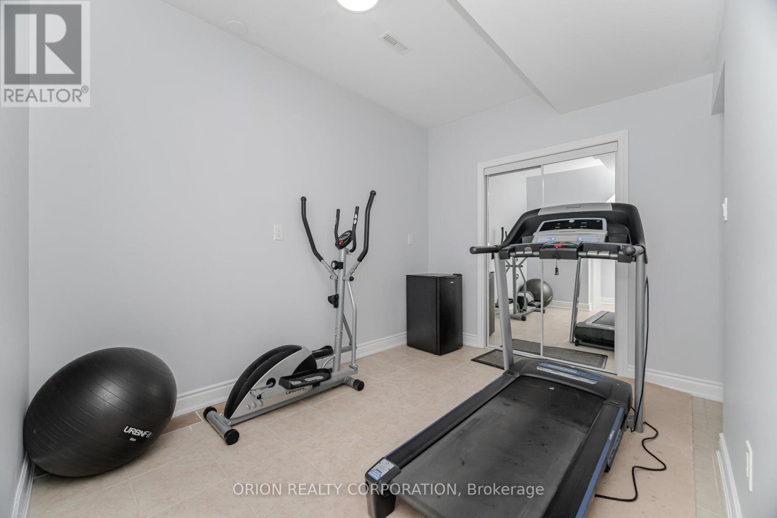 802 Miltonbrook Crescent, Milton, Ontario  L9T 8N3 - Photo 21 - W12382167