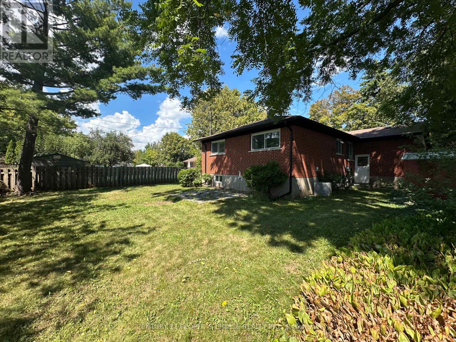 Main Floor - 1252 Mont Clair Drive, Oakville, Ontario  L6H 1Z4 - Photo 20 - W12382223