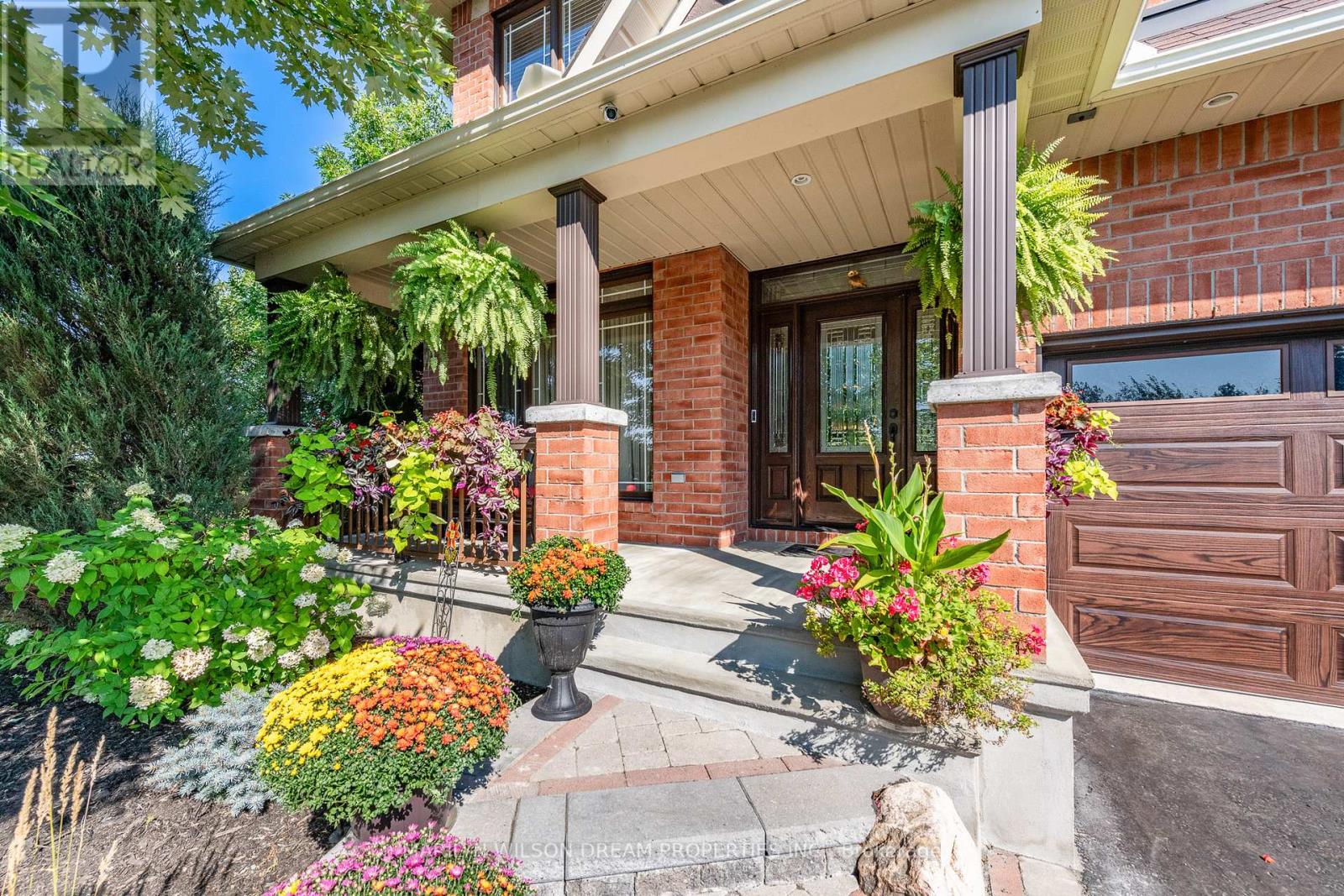 Property at 1095 HALTON TERRACE image 3