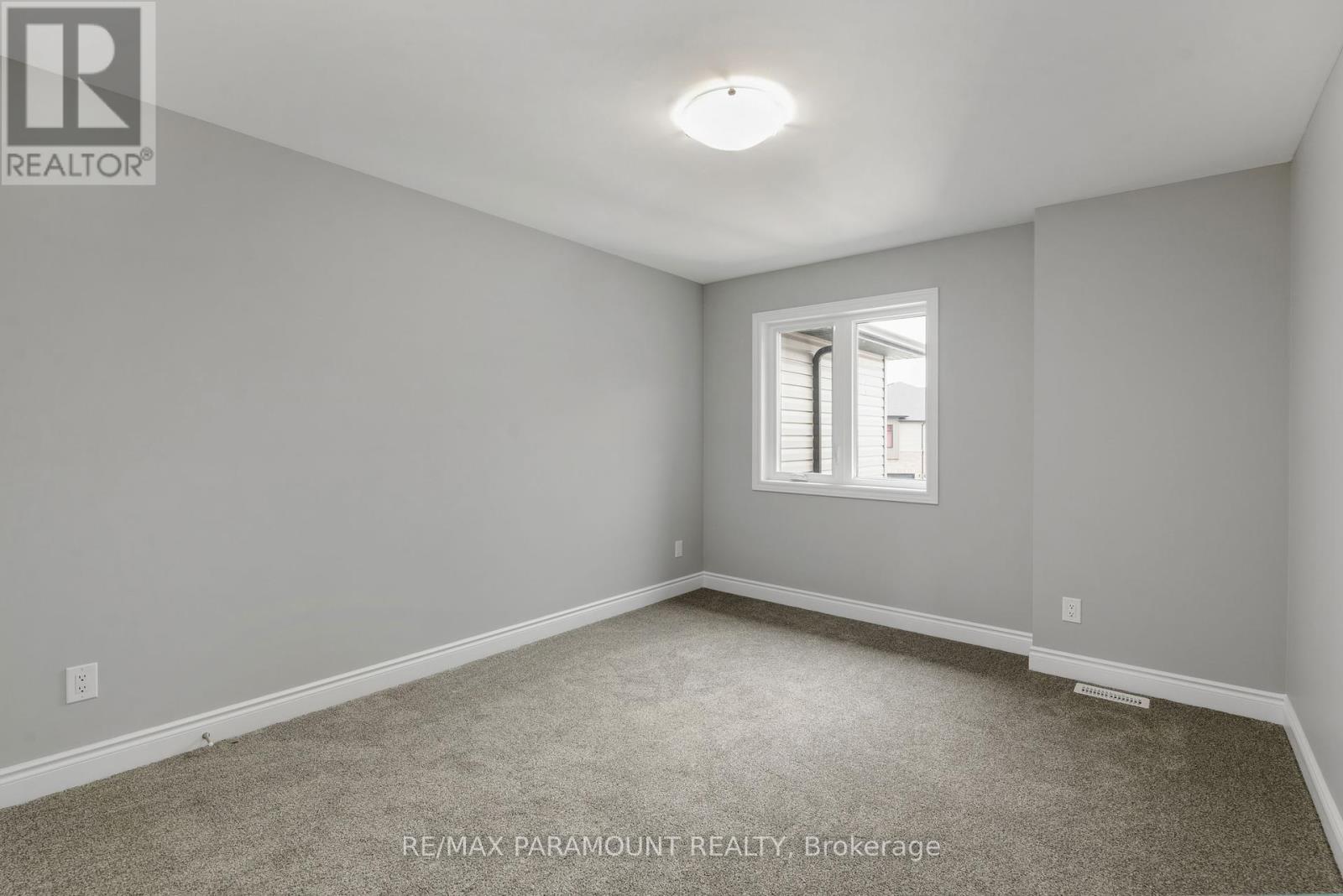 20 Betty Crescent, Chatham-Kent, Ontario  N7M 1C4 - Photo 12 - X12382164