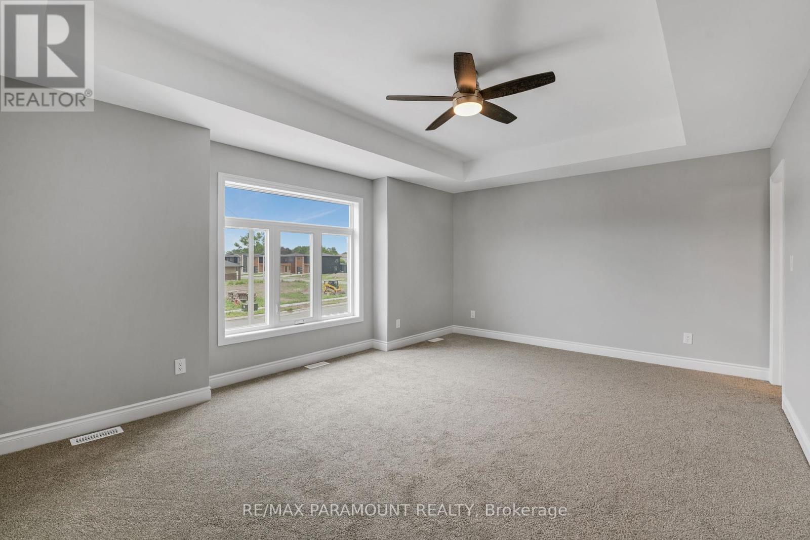 20 Betty Crescent, Chatham-Kent, Ontario  N7M 1C4 - Photo 8 - X12382164