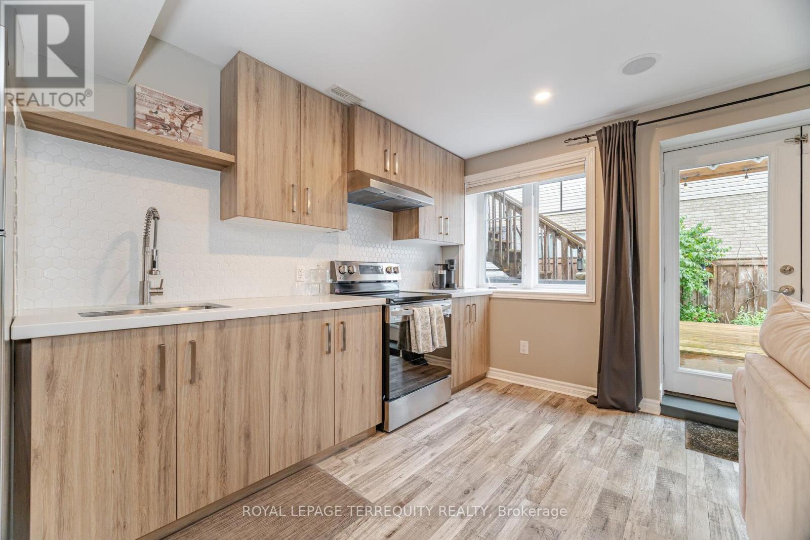 387 Gravel Ridge Trail, Kitchener, Ontario  N2E 0B9 - Photo 31 - X12382249