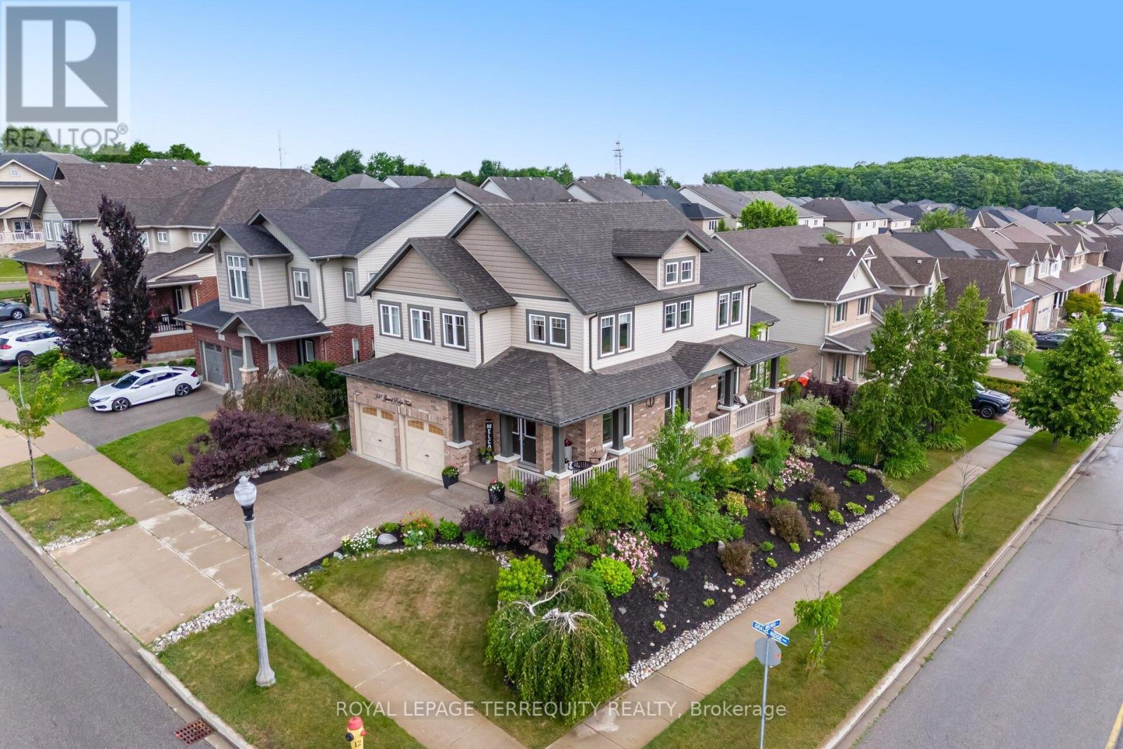 387 Gravel Ridge Trail, Kitchener, Ontario  N2E 0B9 - Photo 4 - X12382249