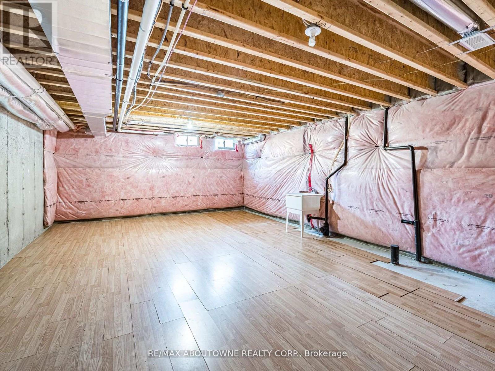 62 Skinner Drive, Guelph, Ontario  N1E 0E7 - Photo 45 - X12382251