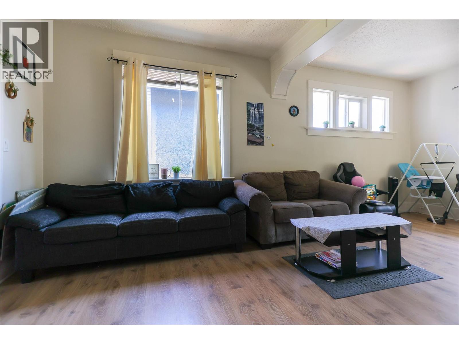 635 Victoria Street, Trail, British Columbia  V1R 3S9 - Photo 7 - 10360963