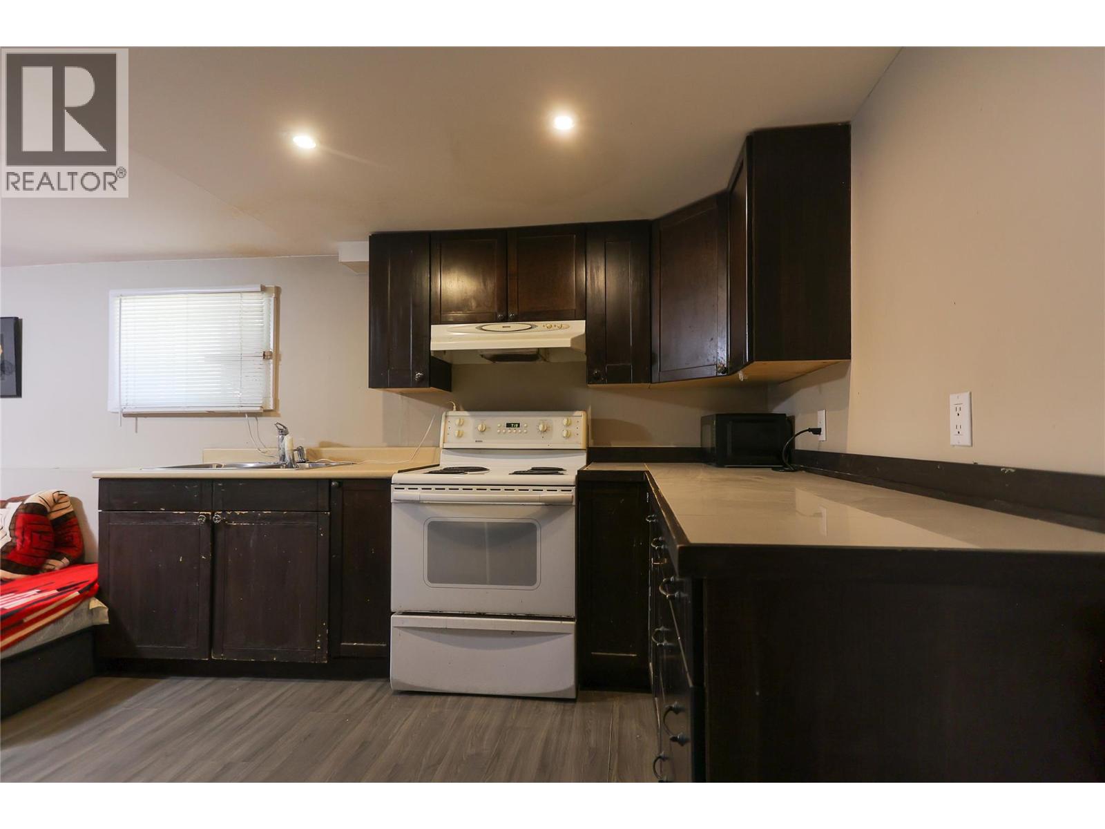 635 Victoria Street, Trail, British Columbia  V1R 3S9 - Photo 27 - 10360963