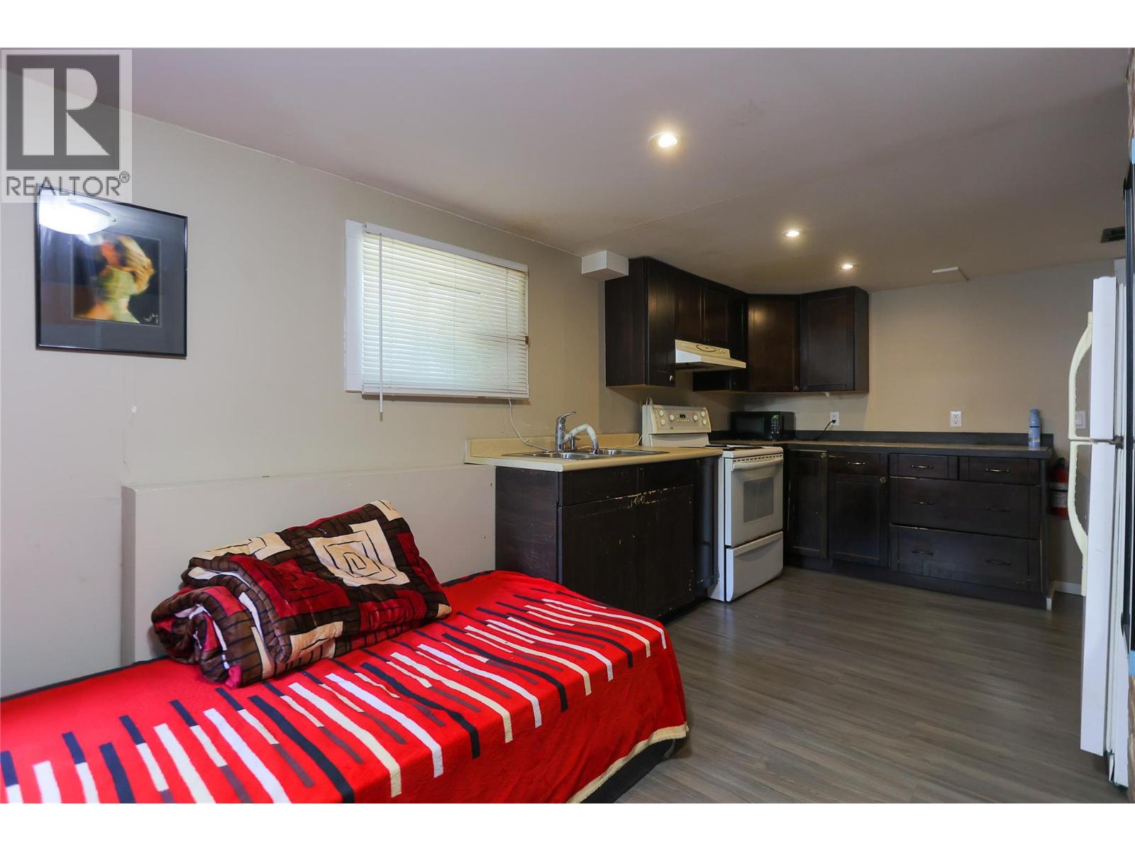 635 Victoria Street, Trail, British Columbia  V1R 3S9 - Photo 23 - 10360963