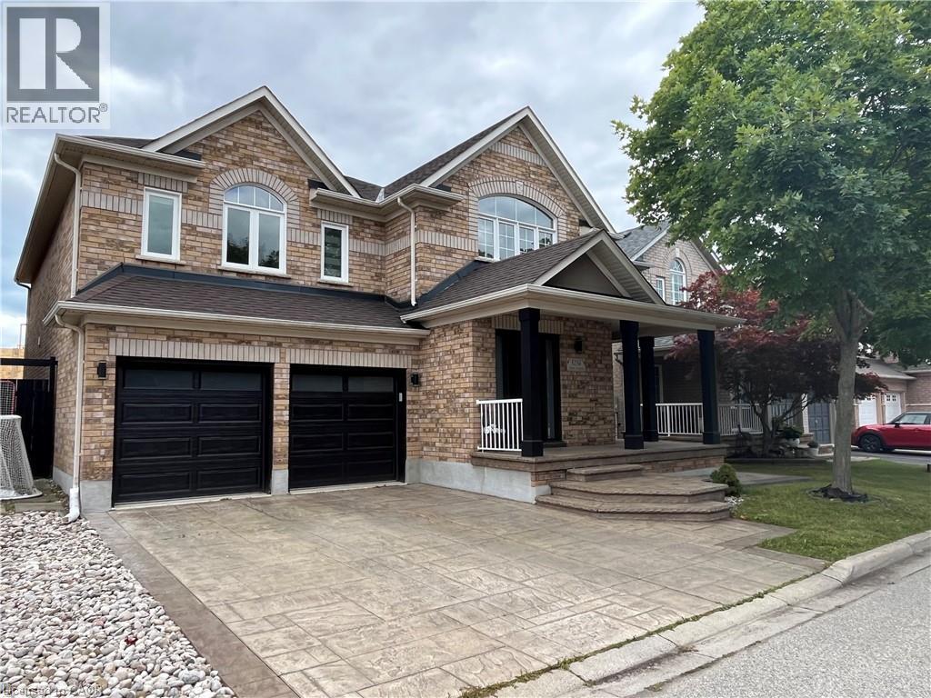 5256 ROME Crescent, Burlington, Ontario