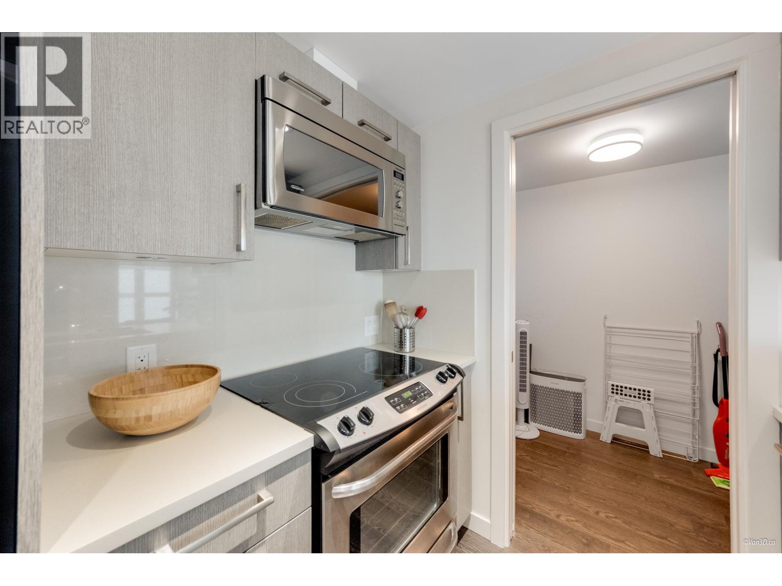 804 983 E Hastings Street, Vancouver, British Columbia  V6A 0G9 - Photo 3 - R3043665
