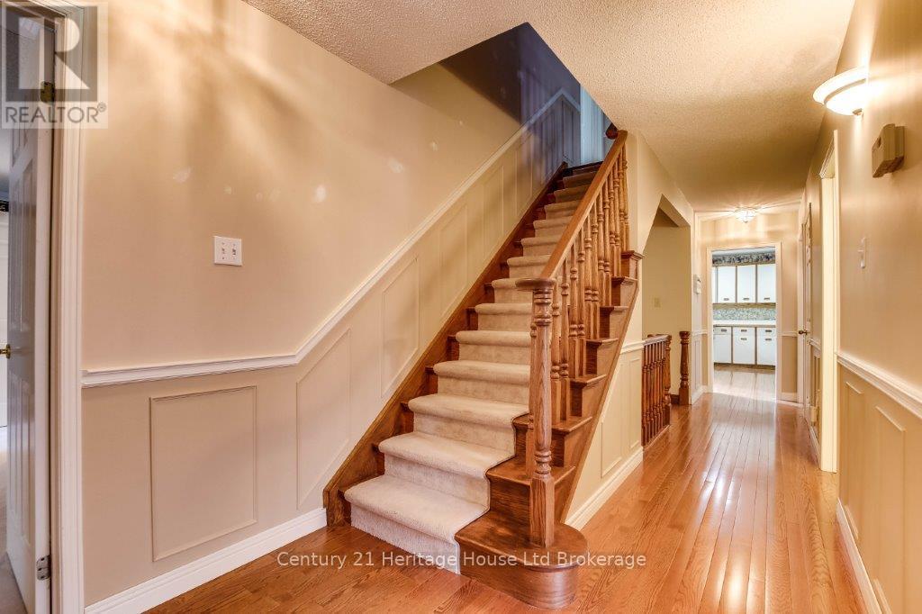 675 Lansdowne Avenue, Woodstock, Ontario  N4T 1K3 - Photo 9 - X12382339