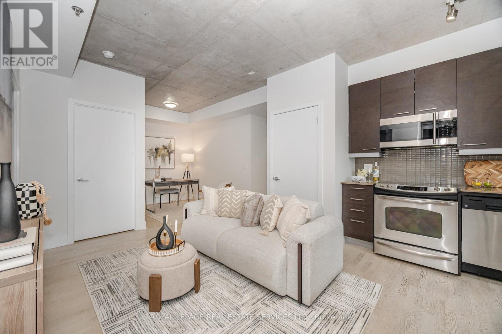 201 - 90 Trinity Street, Toronto (Moss Park), Ontario  M5A 0E4 - Photo 10 - C12382352