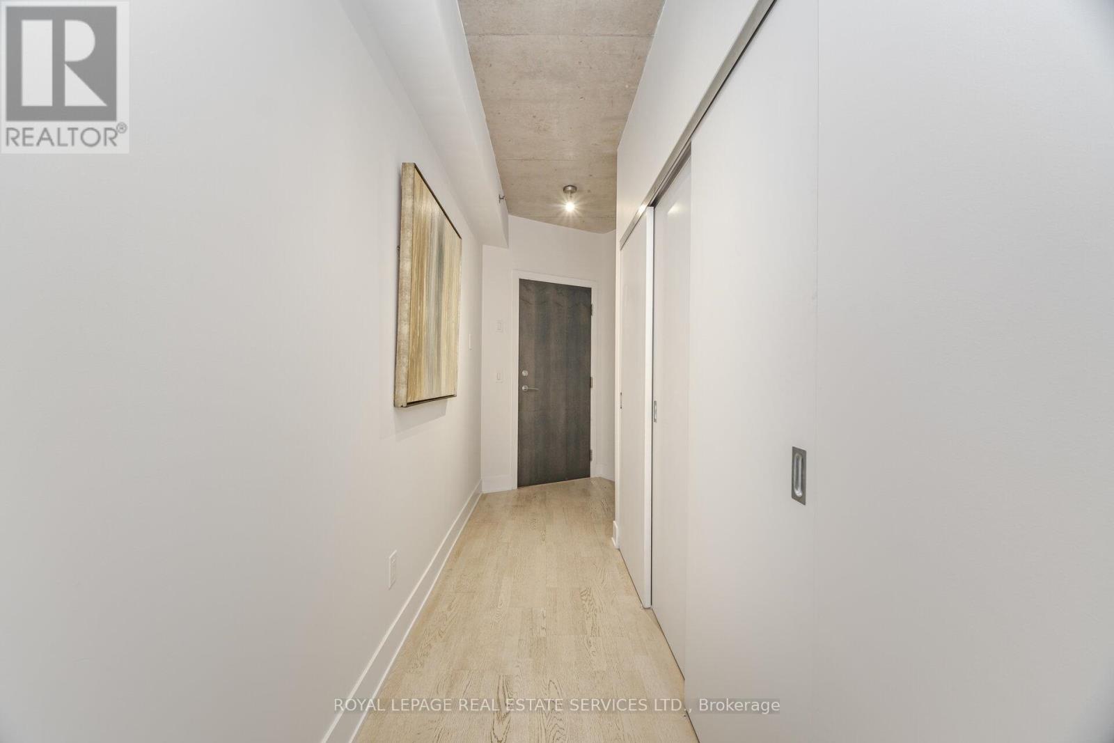 201 - 90 Trinity Street, Toronto (Moss Park), Ontario  M5A 0E4 - Photo 5 - C12382352