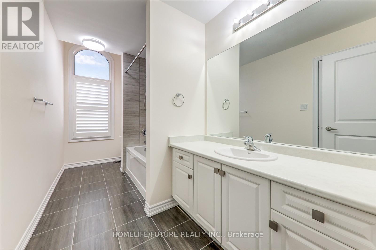 64 Swordfish Drive, Whitby, Ontario  L1P 0K5 - Photo 37 - E12382329