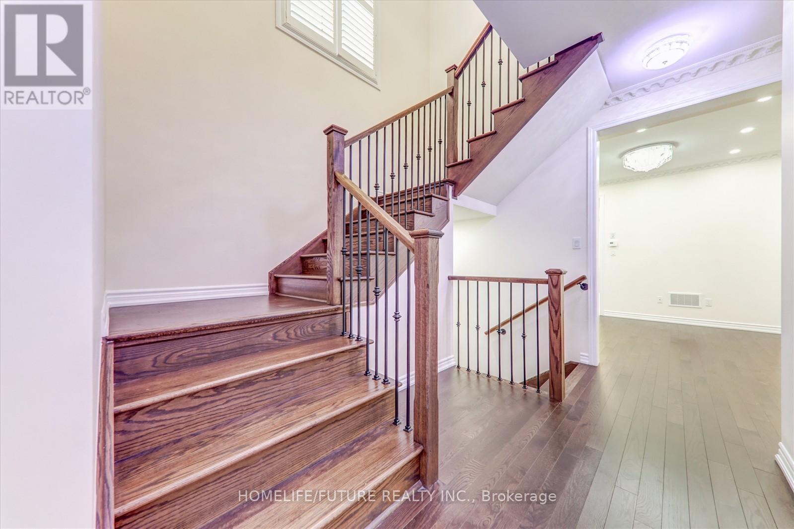 64 Swordfish Drive, Whitby, Ontario  L1P 0K5 - Photo 9 - E12382329
