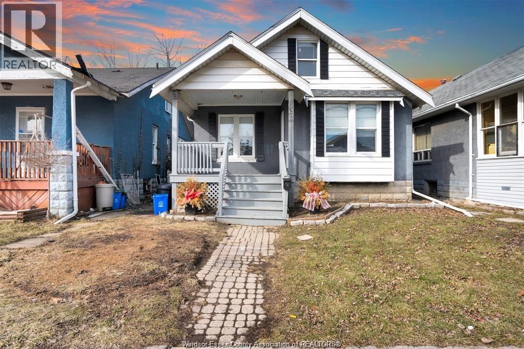 MLS# 25022380: 576 SHEPHERD STREET East Unit# UPPER, Windsor, Canada