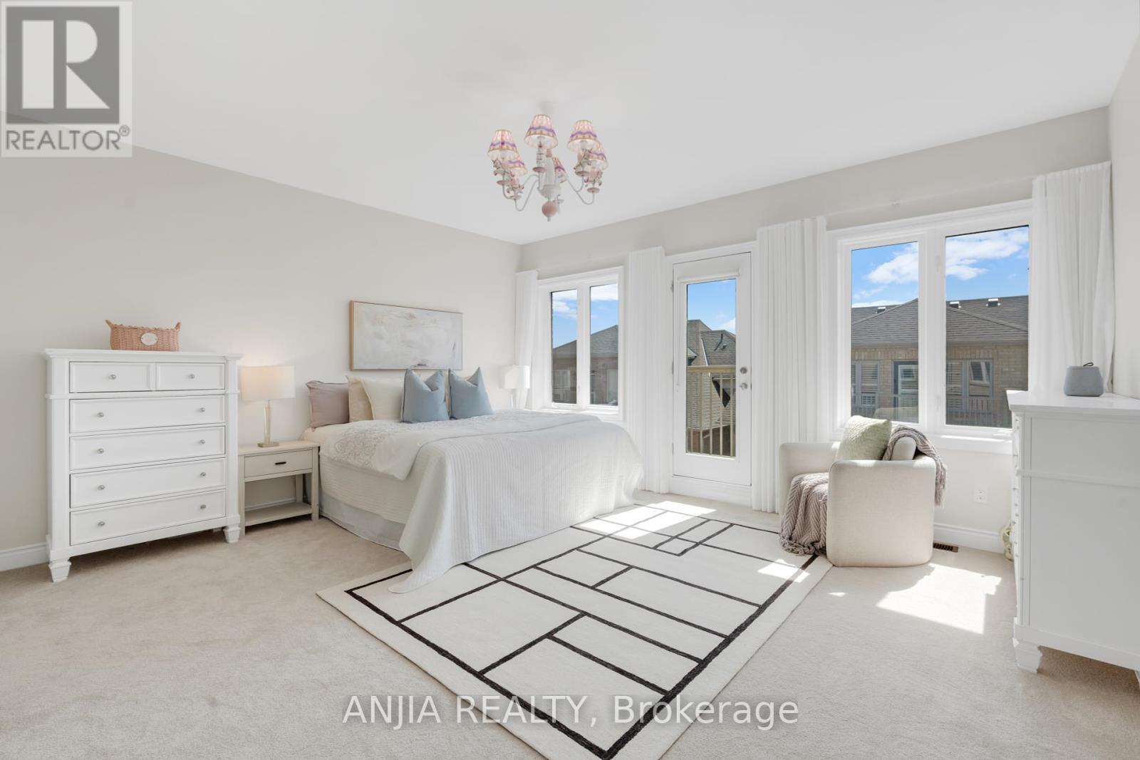 9 Mario Avenue, Markham, Ontario  L6C 0X8 - Photo 32 - N12382349