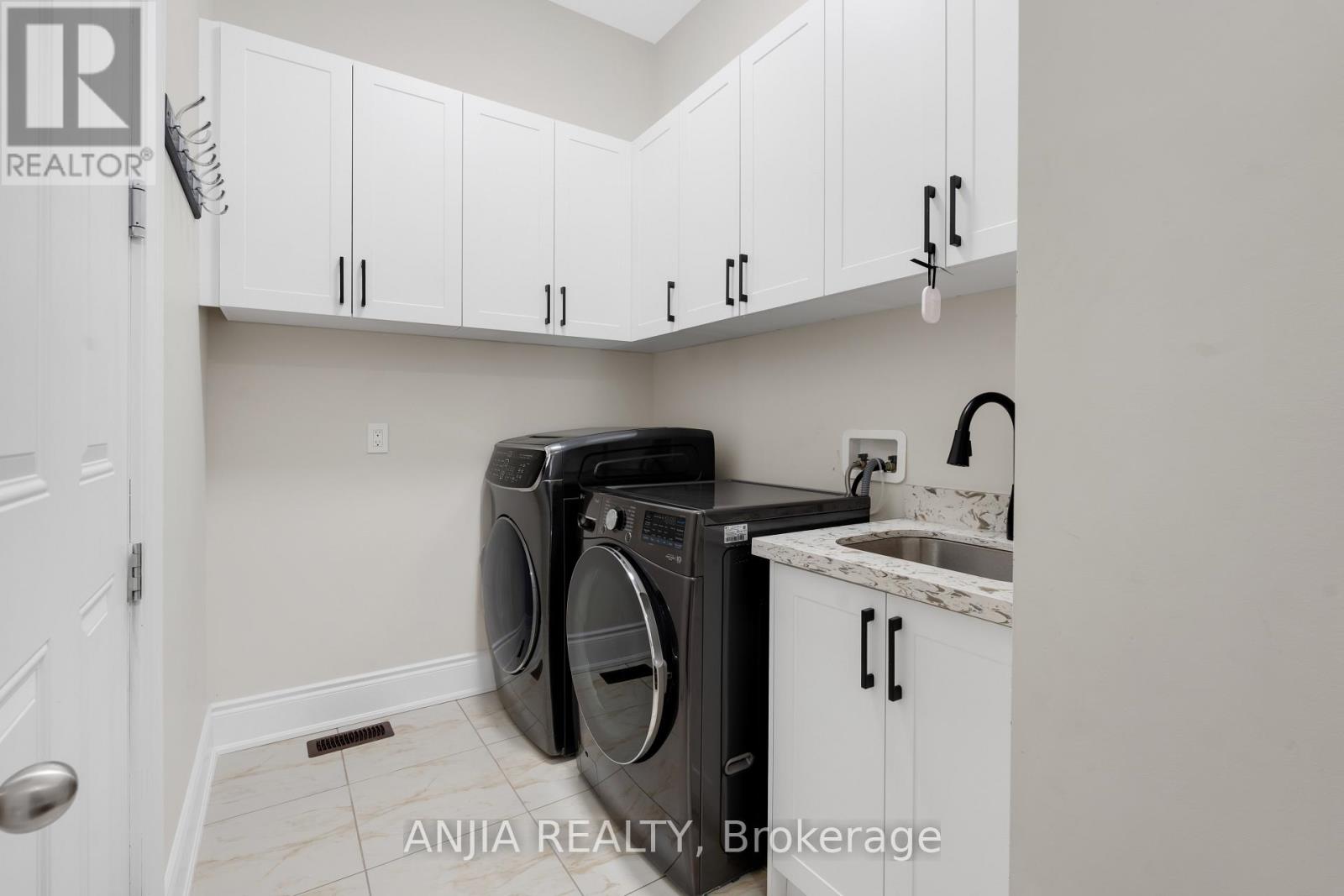 9 Mario Avenue, Markham, Ontario  L6C 0X8 - Photo 36 - N12382349