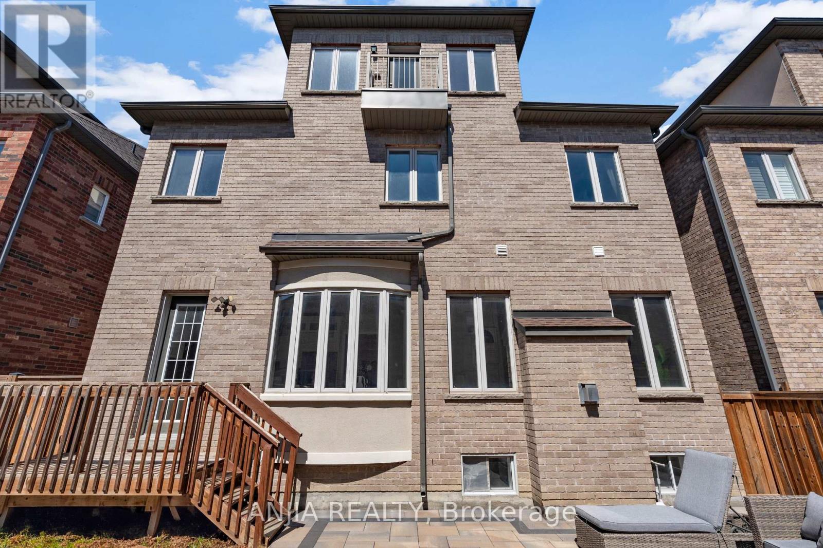 9 Mario Avenue, Markham, Ontario  L6C 0X8 - Photo 42 - N12382349