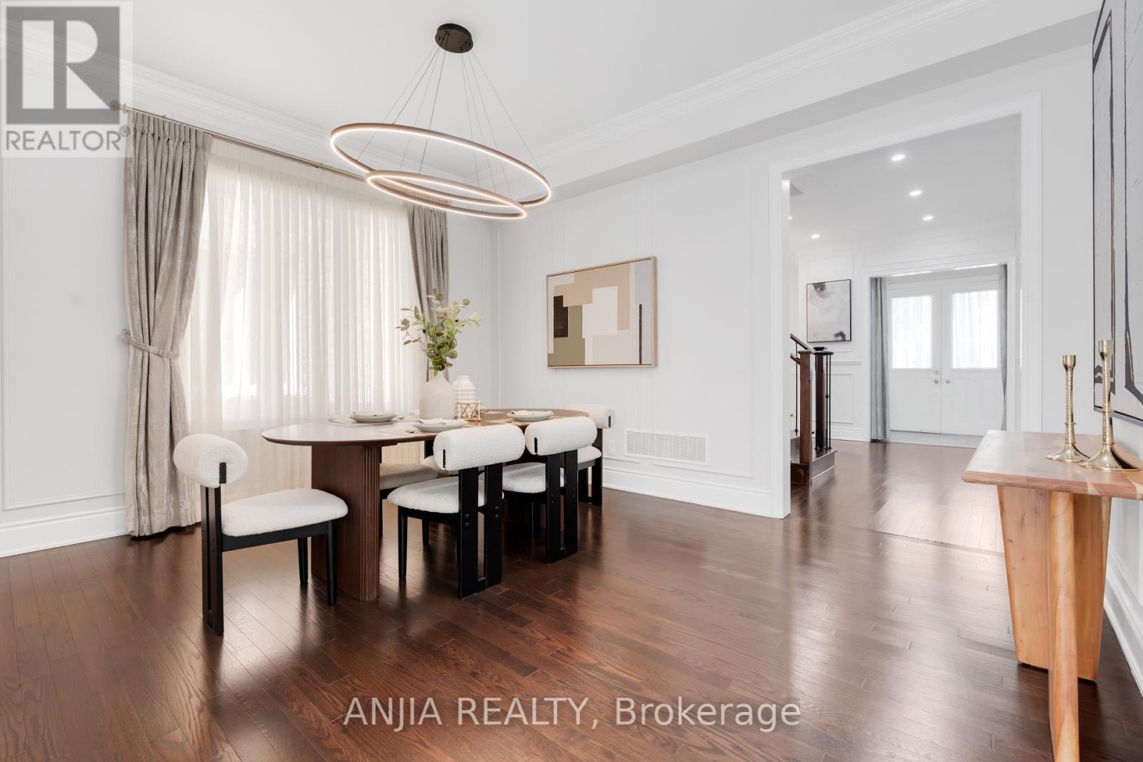9 Mario Avenue, Markham, Ontario  L6C 0X8 - Photo 7 - N12382349