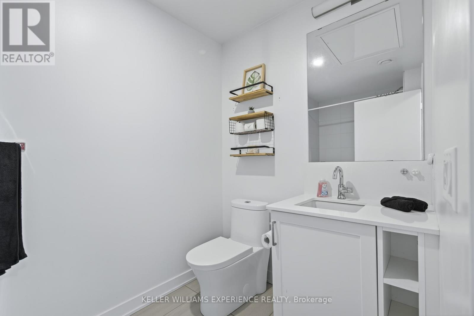 328 - 681 Yonge Street, Barrie, Ontario  L4N 4E8 - Photo 11 - S12382369