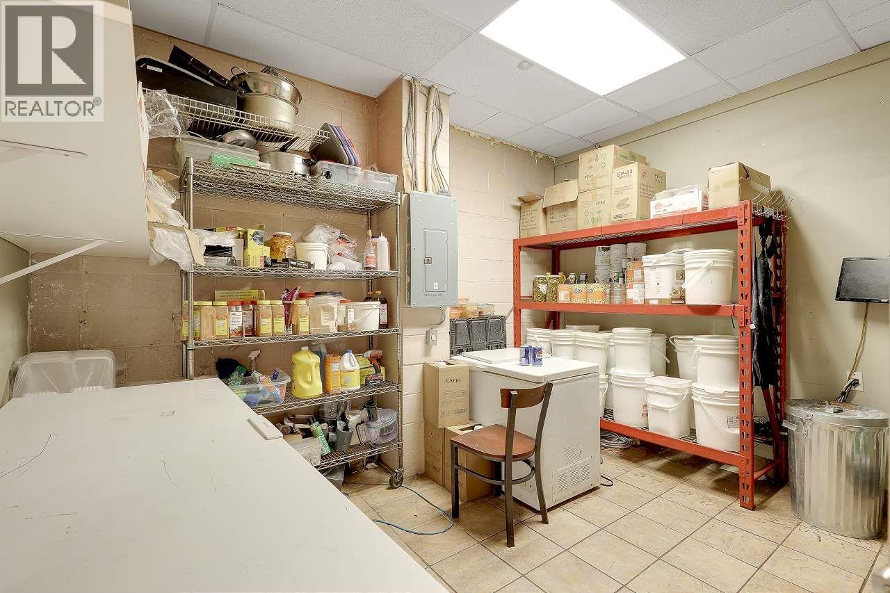 8616 Granville Street, Vancouver, British Columbia  V0V 0V0 - Photo 18 - C8071429