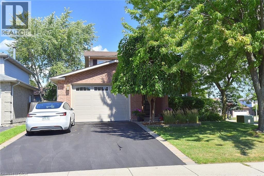 2 NOVOCO Drive, Hamilton, Ontario