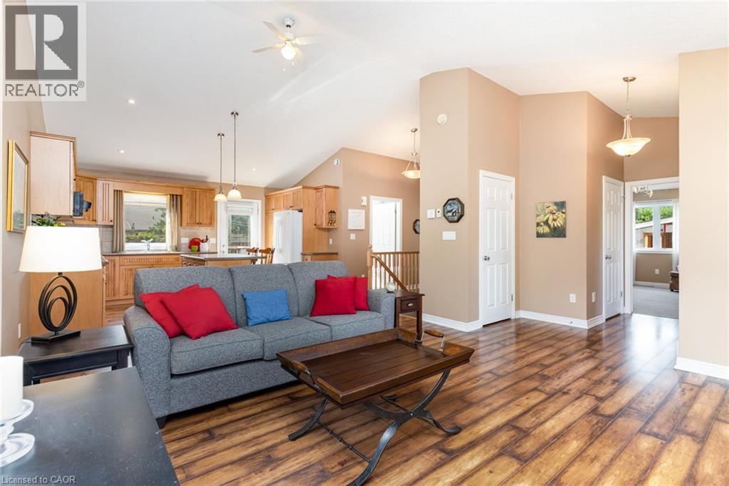 472 Countess Street S, Durham, Ontario  N0G 1R0 - Photo 3 - 40766161