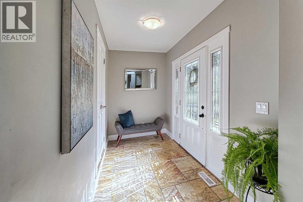 Property at 13 Meadowview Road SW image 4