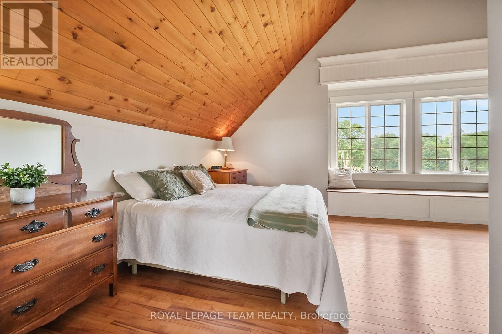 5410 Rockdale Road, Ottawa, Ontario  K0A 3H0 - Photo 24 - X12382429
