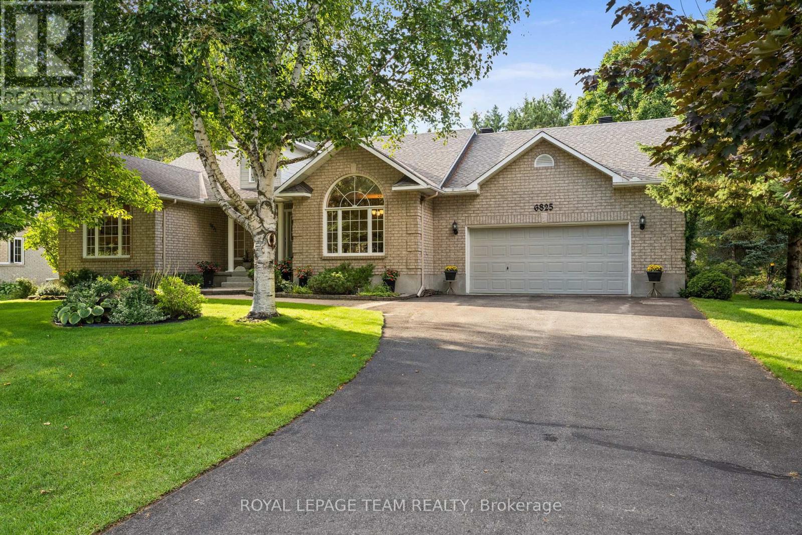 Property at 6825 SUNSET BOULEVARD image 3